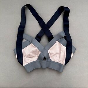 Aritzia sports bra XS